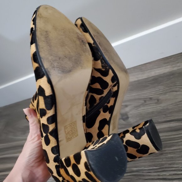 Town Shoes Cheetah Print Leather Booties Size 39EU - Picture 2 of 6